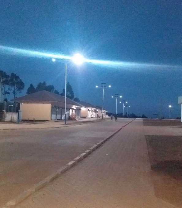 子长市非洲科特迪瓦太阳能路灯工程